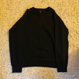 Men’s Large Uniqlo Sweater
